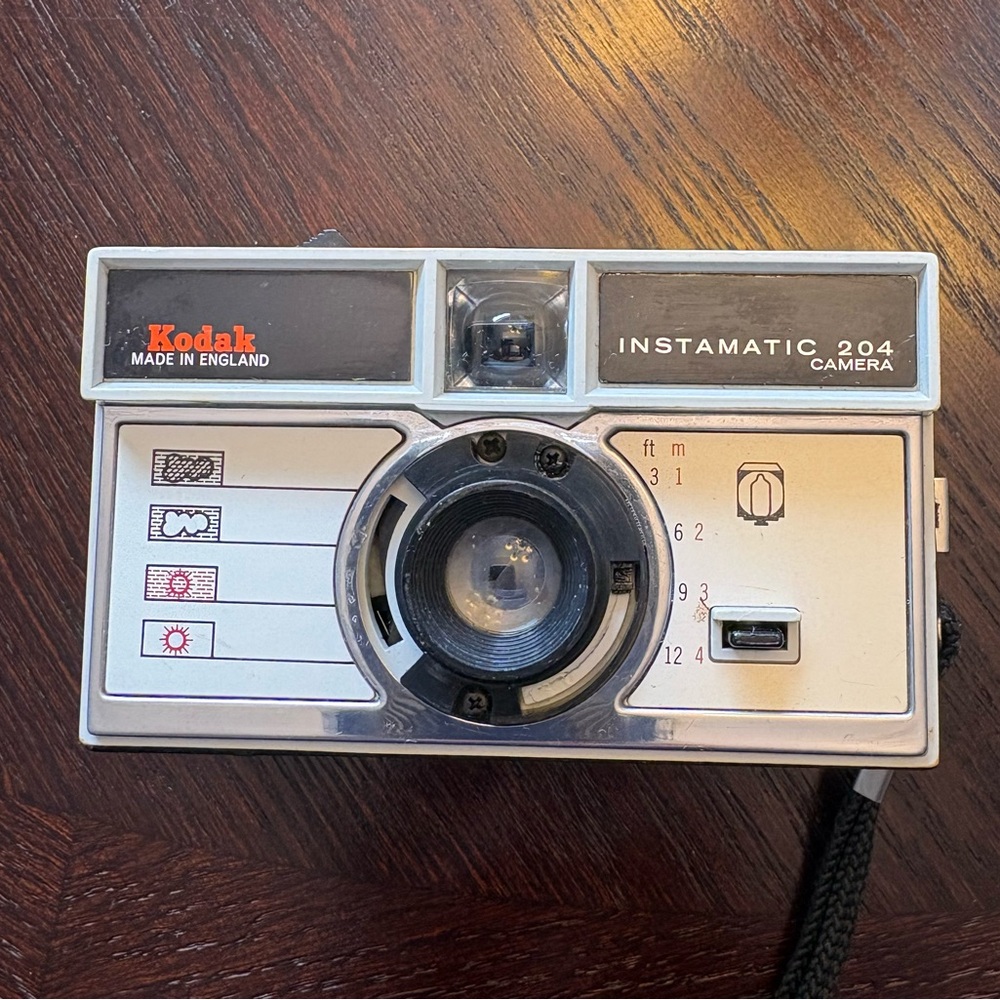 Kodak Instamatic 204 Camera - Black and Silver